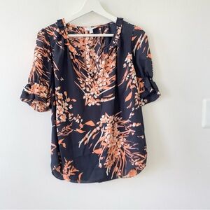 Joie Women’s Floral Short Puff  Sleeve Open Split Neck Top